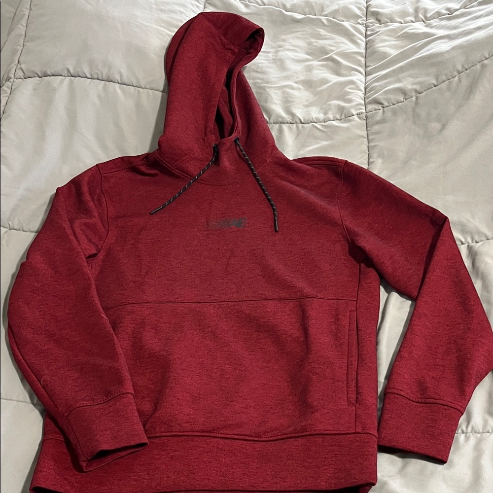 American Eagle Men’s hoodie red/black marl